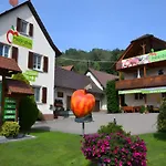 Obstgut Mit Herz Thomas Maier Apartament