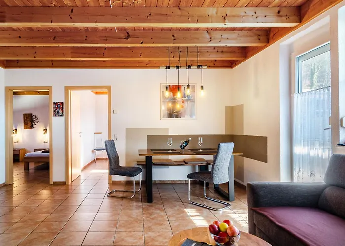 Obstgut Mit Herz Thomas Maier * شتوكاخ